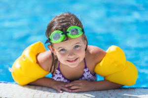 Pool Safety Tips for Kids so They Can Swim Safely all Season