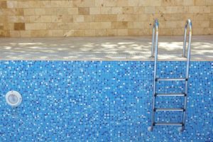 How to Clean Your Pool’s Tile at the Waterline